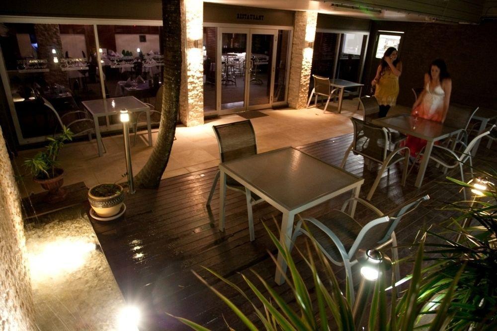 Country Plaza Motor Inn Mackay Exterior foto