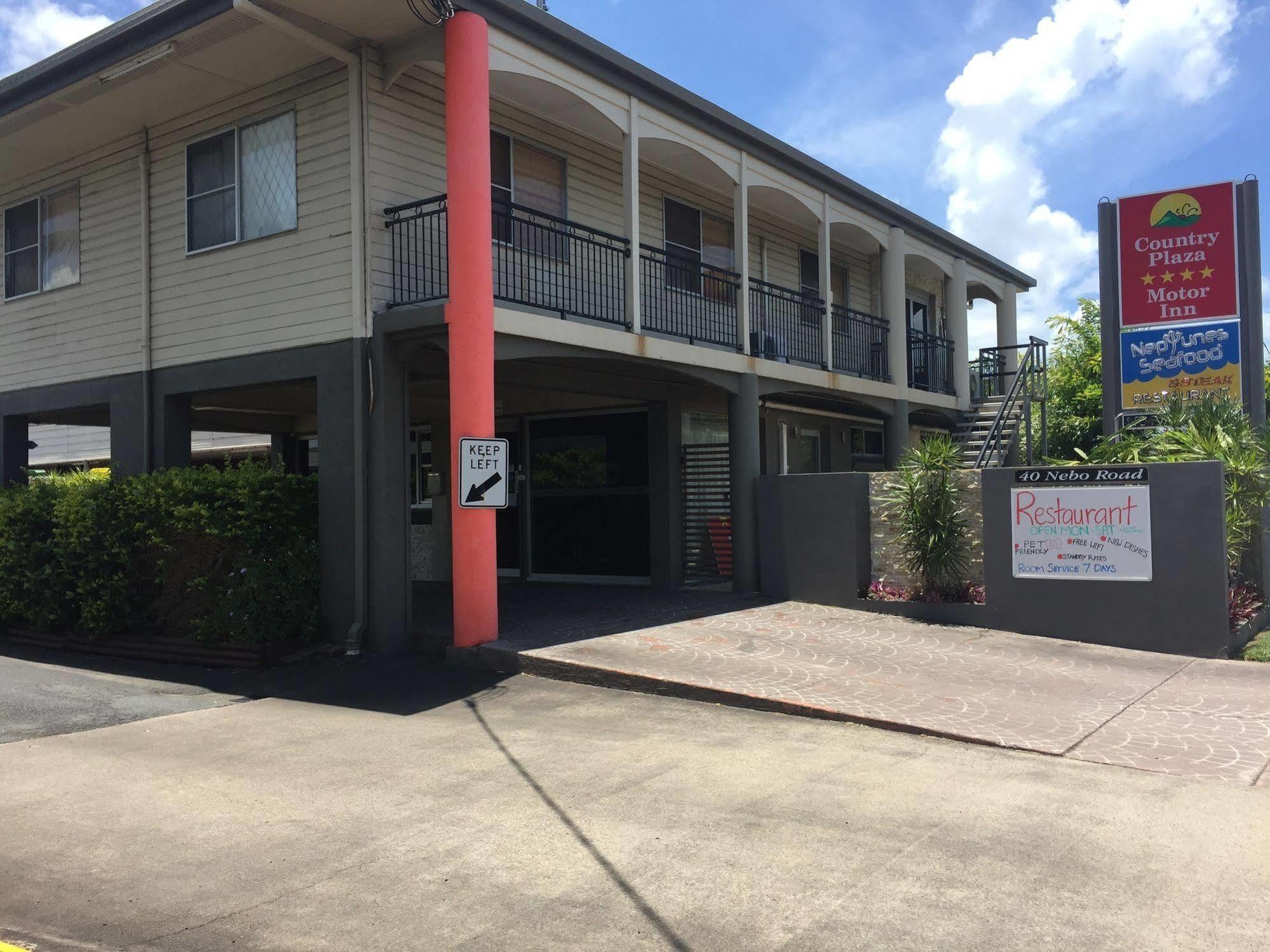 Country Plaza Motor Inn Mackay Exterior foto